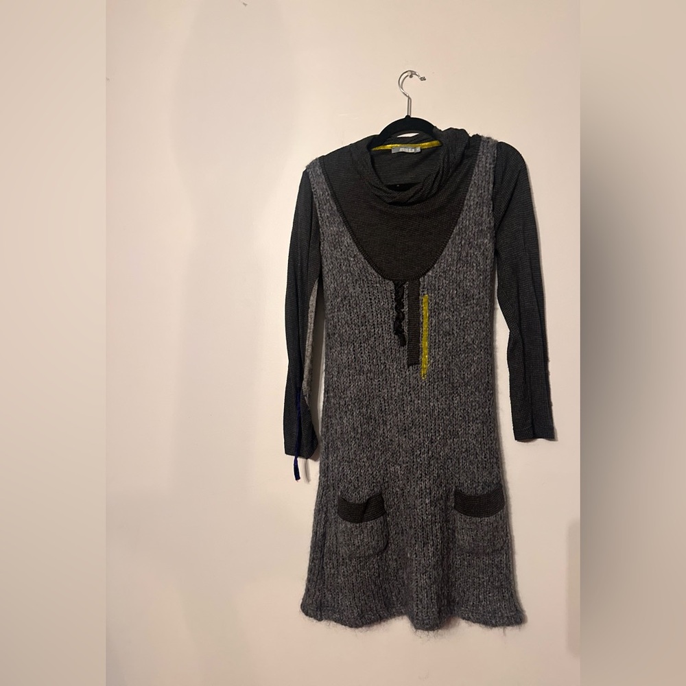 Missa funky romper. Size:42.